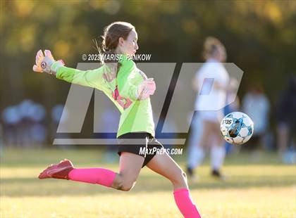 Thumbnail 3 in Bishop Grimes vs Fabius Pompey photogallery.