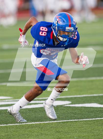 Thumbnail 1 in Westlake vs. Hays photogallery.