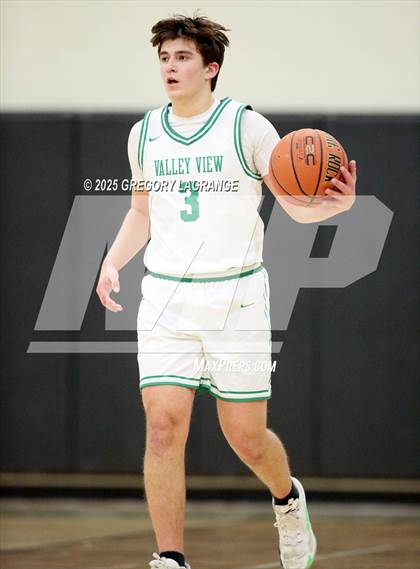 Thumbnail 3 in Callisburg vs Valley View photogallery.