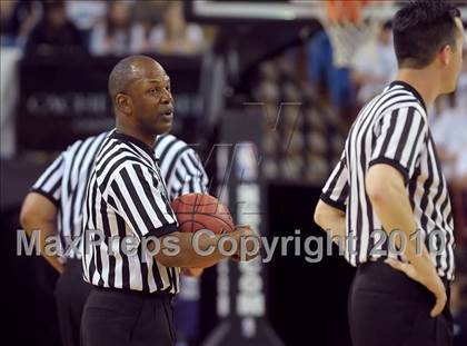 Thumbnail 1 in Oakmont vs. Fairfield (CIF SJS D2 Playoffs) photogallery.