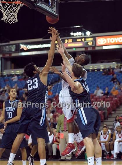 Thumbnail 3 in Oakmont vs. Fairfield (CIF SJS D2 Playoffs) photogallery.