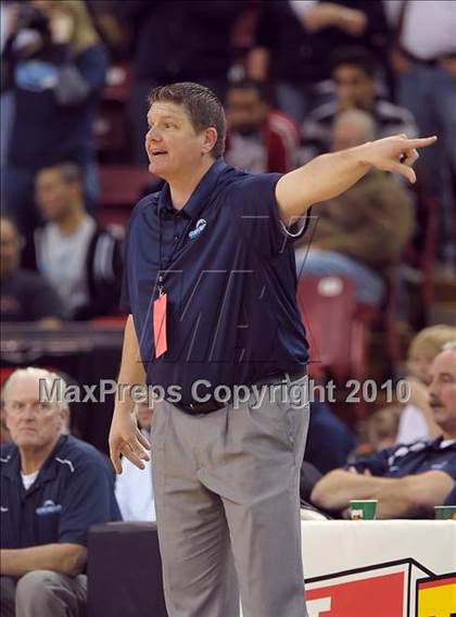 Thumbnail 3 in Oakmont vs. Fairfield (CIF SJS D2 Playoffs) photogallery.