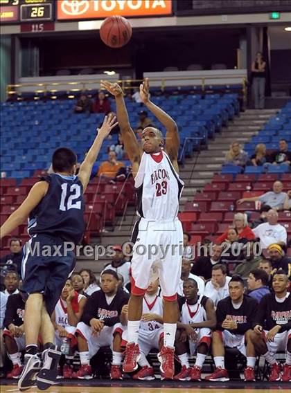 Thumbnail 3 in Oakmont vs. Fairfield (CIF SJS D2 Playoffs) photogallery.
