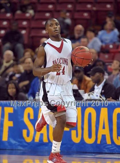 Thumbnail 3 in Oakmont vs. Fairfield (CIF SJS D2 Playoffs) photogallery.