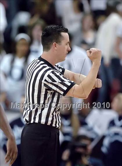 Thumbnail 2 in Oakmont vs. Fairfield (CIF SJS D2 Playoffs) photogallery.