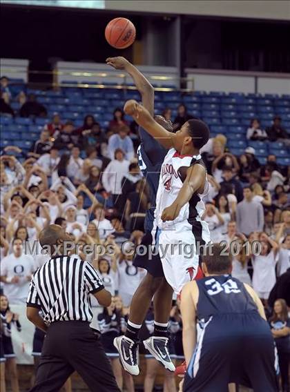 Thumbnail 1 in Oakmont vs. Fairfield (CIF SJS D2 Playoffs) photogallery.
