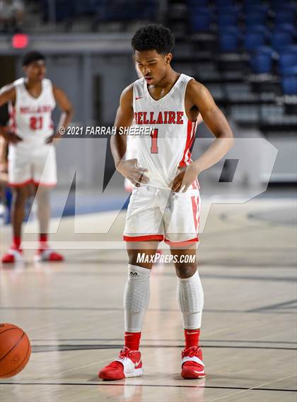 Thumbnail 2 in Bellaire v Stratford (UIL 6A Bi-District Playoff) photogallery.