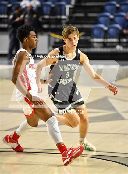 Thumbnail 2 in Bellaire v Stratford (UIL 6A Bi-District Playoff) photogallery.