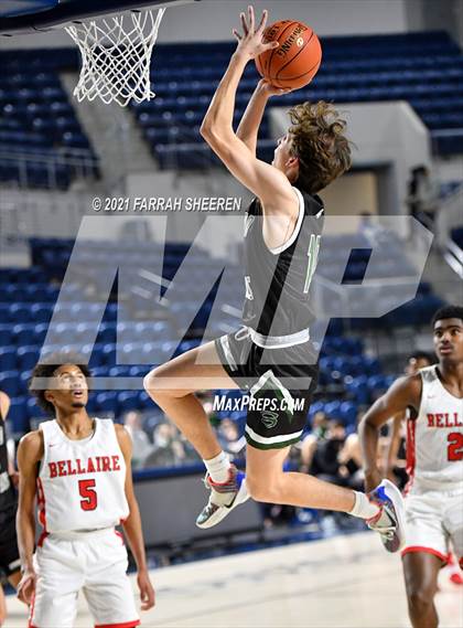 Thumbnail 2 in Bellaire v Stratford (UIL 6A Bi-District Playoff) photogallery.