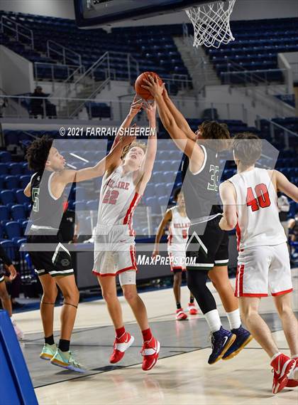 Thumbnail 2 in Bellaire v Stratford (UIL 6A Bi-District Playoff) photogallery.