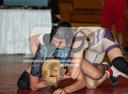 Thumbnail 2 in Ayala Varsity Tournament photogallery.
