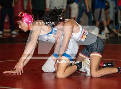 Thumbnail 2 in Ayala Varsity Tournament photogallery.