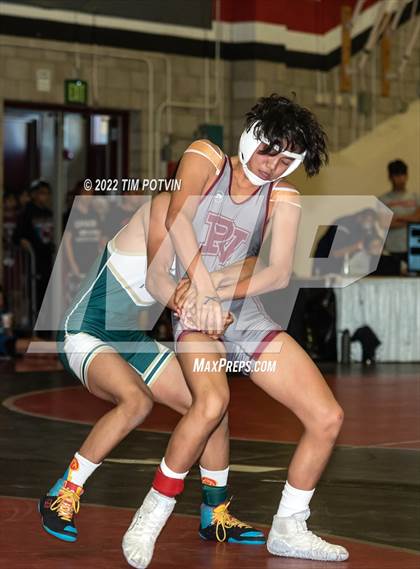 Thumbnail 2 in Ayala Varsity Tournament photogallery.
