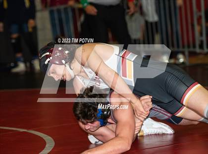 Thumbnail 2 in Ayala Varsity Tournament photogallery.