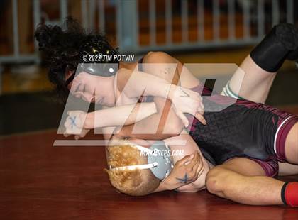 Thumbnail 3 in Ayala Varsity Tournament photogallery.