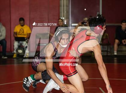 Thumbnail 3 in Ayala Varsity Tournament photogallery.