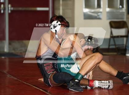 Thumbnail 3 in Ayala Varsity Tournament photogallery.