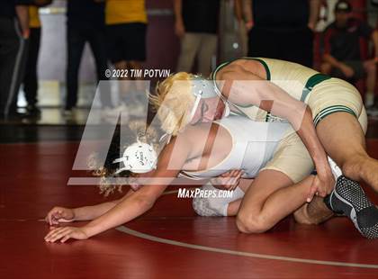 Thumbnail 3 in Ayala Varsity Tournament photogallery.