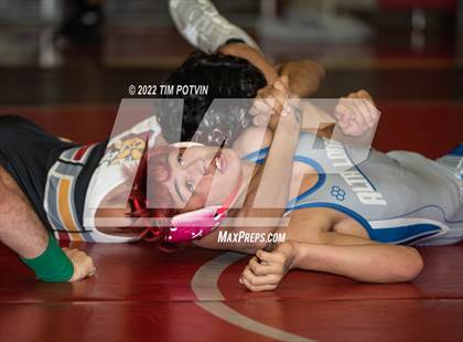 Thumbnail 2 in Ayala Varsity Tournament photogallery.