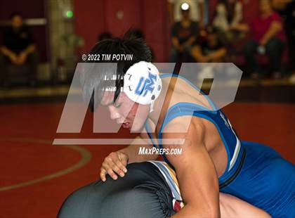 Thumbnail 2 in Ayala Varsity Tournament photogallery.