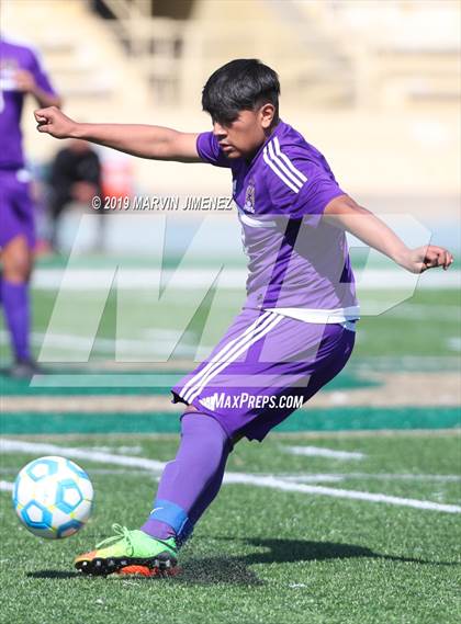Thumbnail 1 in Legacy vs. Chavez (CIF LACS Division III Final) photogallery.