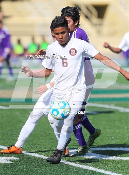 Thumbnail 2 in Legacy vs. Chavez (CIF LACS Division III Final) photogallery.