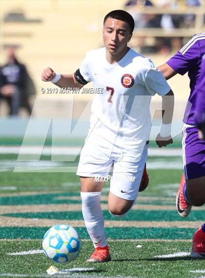 Thumbnail 2 in Legacy vs. Chavez (CIF LACS Division III Final) photogallery.