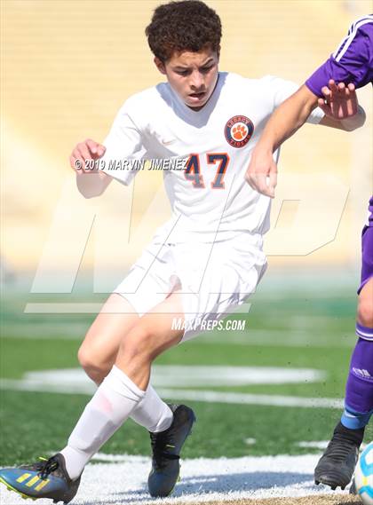 Thumbnail 2 in Legacy vs. Chavez (CIF LACS Division III Final) photogallery.