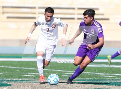 Thumbnail 3 in Legacy vs. Chavez (CIF LACS Division III Final) photogallery.