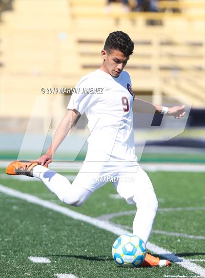 Thumbnail 3 in Legacy vs. Chavez (CIF LACS Division III Final) photogallery.