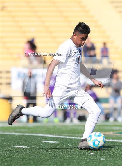 Thumbnail 3 in Legacy vs. Chavez (CIF LACS Division III Final) photogallery.