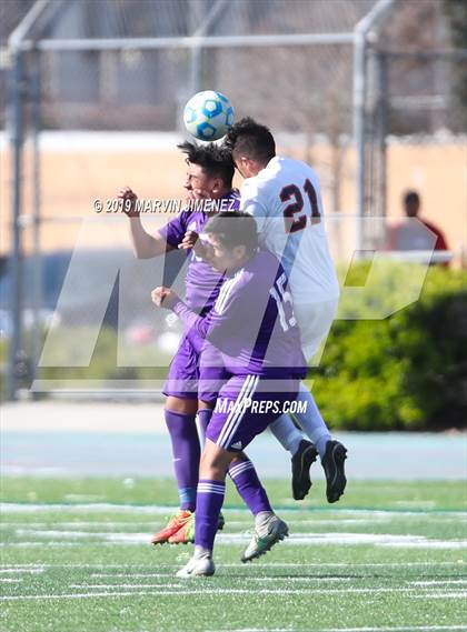 Thumbnail 3 in Legacy vs. Chavez (CIF LACS Division III Final) photogallery.