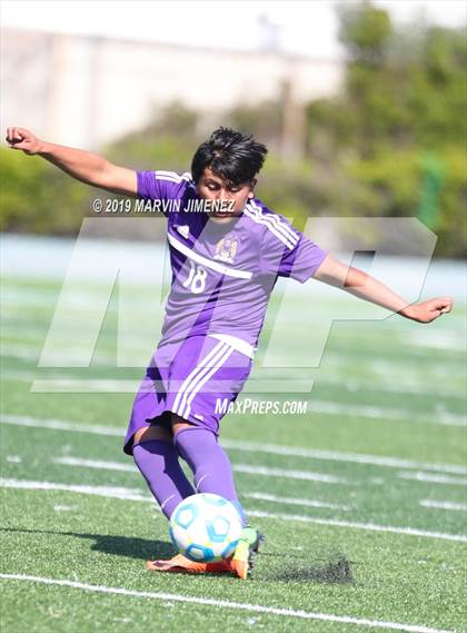 Thumbnail 1 in Legacy vs. Chavez (CIF LACS Division III Final) photogallery.