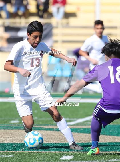 Thumbnail 2 in Legacy vs. Chavez (CIF LACS Division III Final) photogallery.
