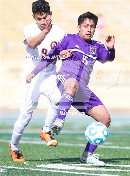 Thumbnail 3 in Legacy vs. Chavez (CIF LACS Division III Final) photogallery.