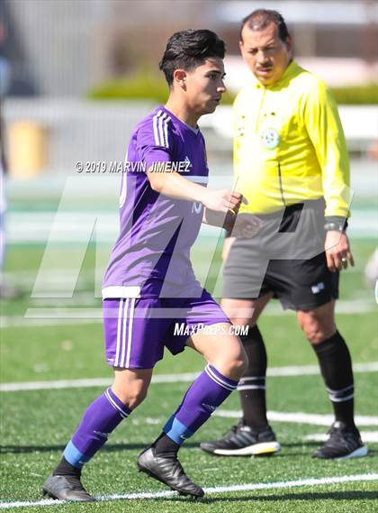 Thumbnail 3 in Legacy vs. Chavez (CIF LACS Division III Final) photogallery.