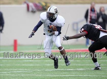 Thumbnail 2 in Stony Point vs. Trinity (Texas 5A D1 Semifinals) photogallery.