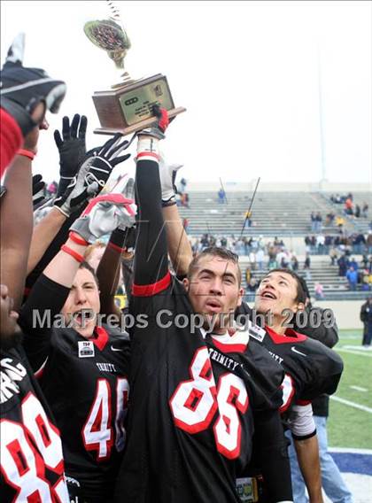 Thumbnail 1 in Stony Point vs. Trinity (Texas 5A D1 Semifinals) photogallery.