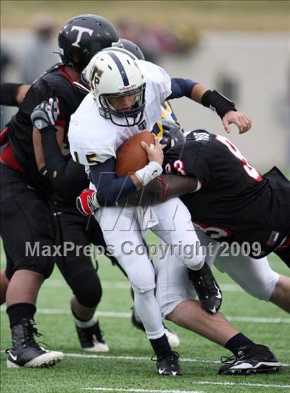 Thumbnail 1 in Stony Point vs. Trinity (Texas 5A D1 Semifinals) photogallery.