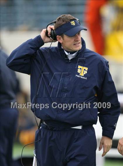 Thumbnail 3 in Stony Point vs. Trinity (Texas 5A D1 Semifinals) photogallery.