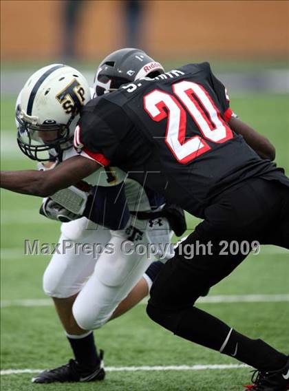 Thumbnail 3 in Stony Point vs. Trinity (Texas 5A D1 Semifinals) photogallery.