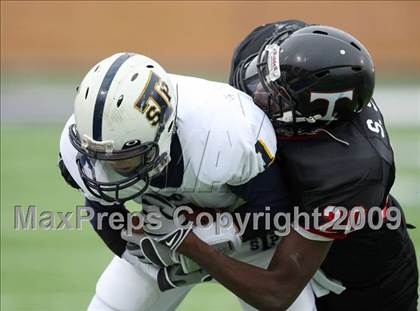 Thumbnail 1 in Stony Point vs. Trinity (Texas 5A D1 Semifinals) photogallery.