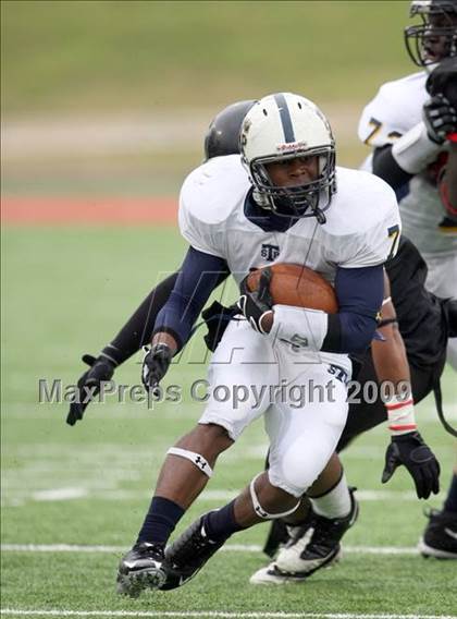 Thumbnail 1 in Stony Point vs. Trinity (Texas 5A D1 Semifinals) photogallery.