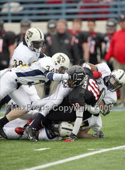 Thumbnail 1 in Stony Point vs. Trinity (Texas 5A D1 Semifinals) photogallery.