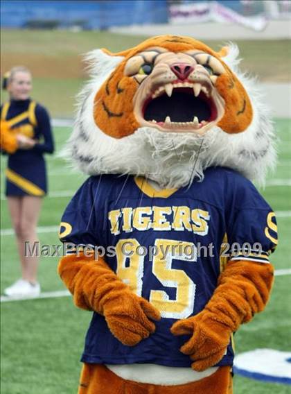 Thumbnail 1 in Stony Point vs. Trinity (Texas 5A D1 Semifinals) photogallery.