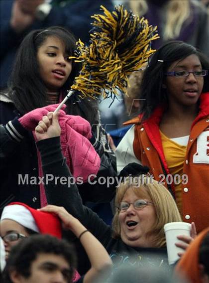 Thumbnail 1 in Stony Point vs. Trinity (Texas 5A D1 Semifinals) photogallery.