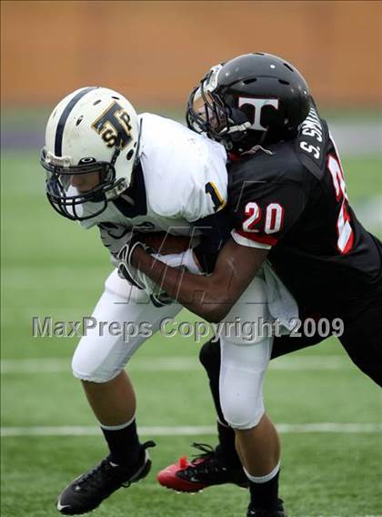 Thumbnail 3 in Stony Point vs. Trinity (Texas 5A D1 Semifinals) photogallery.