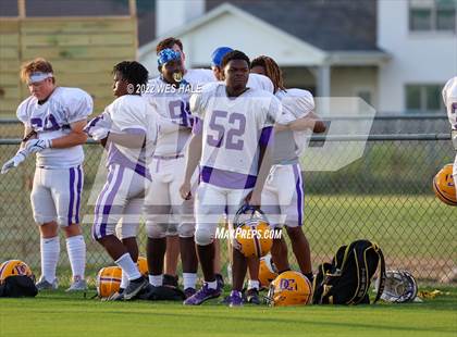 Thumbnail 2 in DeSoto Central @ Lewisburg photogallery.