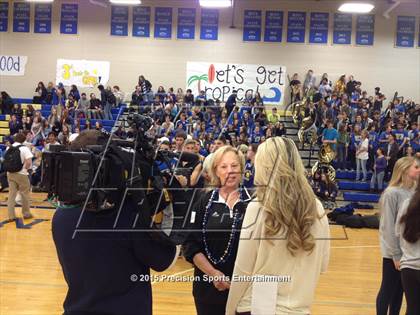 Thumbnail 3 in Brentwood TOC Ceremony photogallery.