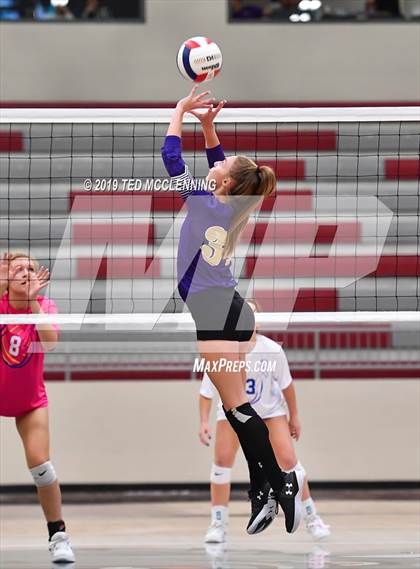 Thumbnail 1 in Valley View vs. Berryville (AAA 4A Quarterfinal Playoff) photogallery.